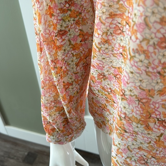 Bishop + Young Keyholes Blouse - Picture 5 of 13